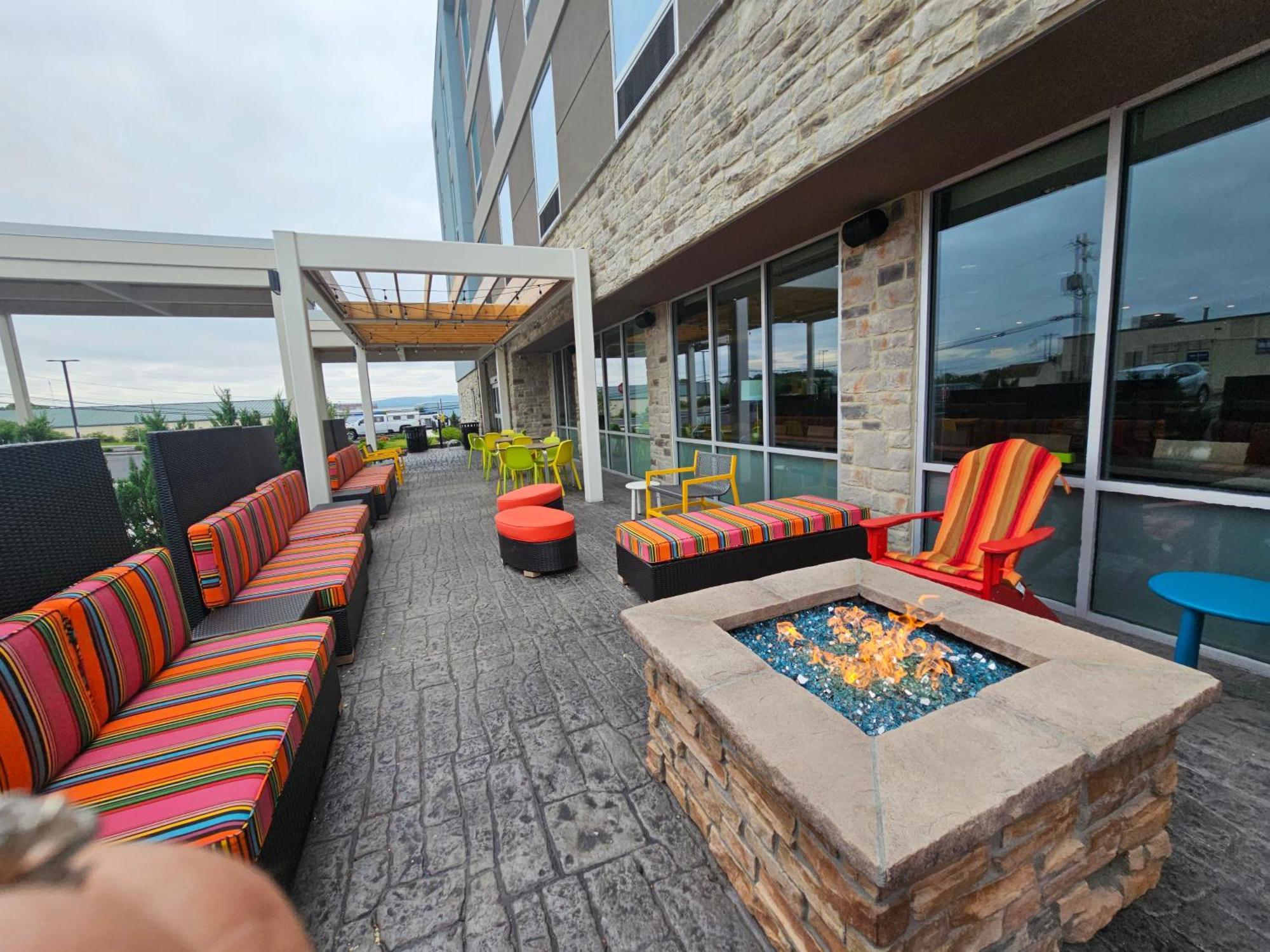 Home2 Suites By Hilton Allentown Bethlehem Airport Exterior foto